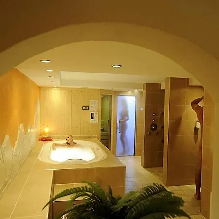 Belmont Hotel